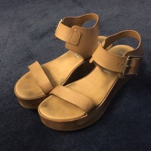 Steve Madden platform wedges